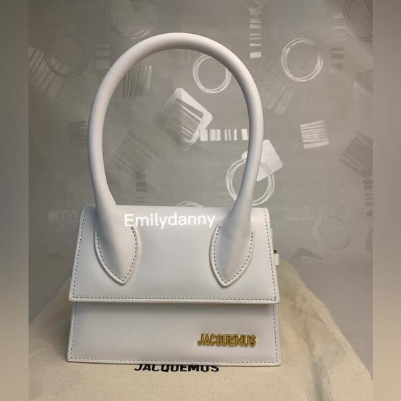 JACQUEMUS Le Chiquito moyen leather handbag - Picture 4 of 14